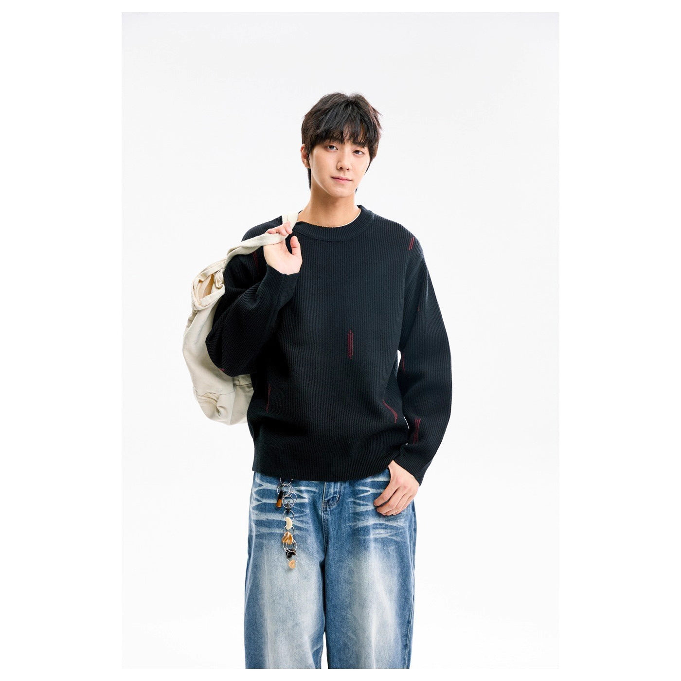 Áo Sweater Len Thêu Cổ Tròn Nam